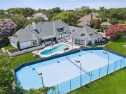 House with pool and garden