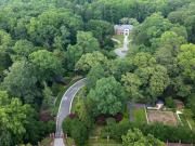 House with pool and garden