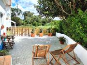 House with private terrace in Encarnação