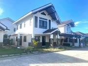 House with sea access for sale