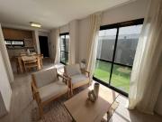 HOUSIN DUPLEX 2 Y 3 DORM CON COHERA