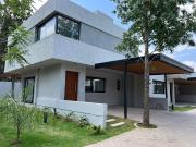 Houssing Villa Belgrano sobre Blas Pascal