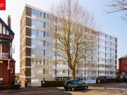 Hovedene, Cromwell Road, 2 Bedroom Flat