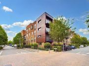 Howard Road, Stanmore, 3 Bedroom Flat