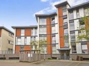 Howlands Court, Three Bridges, Crawley RH10, 2 bed flat...