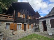 HÜBSCH MIT TERRASSE MITTEN IN DER NATUR