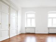 hübsch renovierte 4 Zimmer Wohnung in zentraler Lage von...