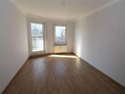 hübsche 2 Raumwohnung mit Balkon in Jößnitz
