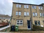 Huddersfield Road, Honley, 3 Bedroom House