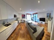 Huge 1 bedroom flat in Angel Islington Central LON