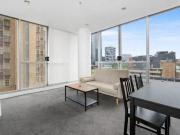 Huge 2 Bedroom & Study!