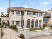 Huge Art Deco Apartment in Boutique Block, Light, Space...