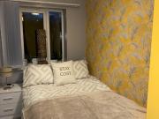 Huge Double Room! B27 Uc/Dss Only Fem