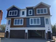 HUGE DUPLEX newer Gorgeous, Clean 3 Bedroom for Rent! In...