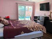 Huge luxury guest suite with private entrance and