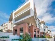HUGE MODERN TWO BEDROOM ENTERTAINERS APARTMENT