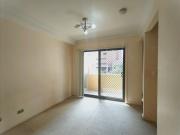 Huge split level apartment. 2 min walk to Westfield and...