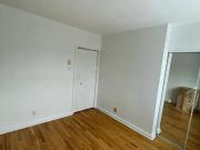 Hull Super Appartement De 2 Cc