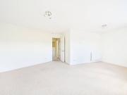 Huntingdon Gardens, Grove Park, London W4, 2 bed flat to...