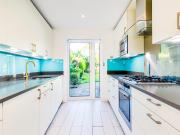 Huntingdon Gardens, Grove Park, W4