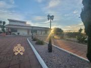 HURBAN VENDE casa de campo cerca del aeropuerto de...