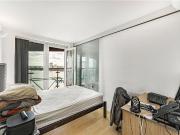 Hutchings Street, London, E14 2 bed apartment to rent...