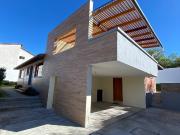 I3 VENDE CASA EN TUMBACO / SECTOR ALTOS DE LA VIÑA