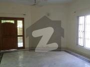 I 8/2 Lower Portion For rent Sized 14 Marla