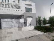 I 8 Beautiful Ground Portion For Rent