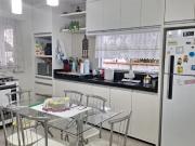 IAlugo esta casa ampla em uma regiÃ£o tranquila e...