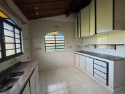 IBIÚNA, Casa de campo em condomínio fechado