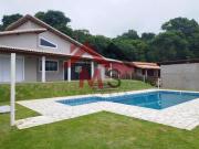 Ibiúna chácara formada em condomínio fechado