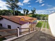 IBIÙNA, Linda chácara em condomínio fechado