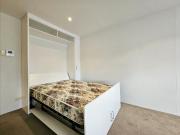 ICONIC BLUES POINT TOWER – Stunning HARBOUR VIEWS