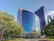 ICONIC TOWER | PANORAMIC HARBOUR VIEWS