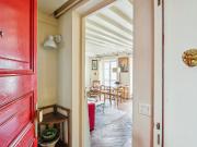 ID393 inviting 1 bedroom apartment in Rue de Turenne,...