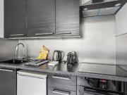 ID 414 Cozy studio Rue Cambodge, Paris Amsterdam...