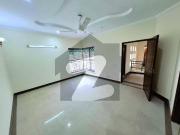 Ideal 10 Marla Family House for Rent in Bahria Town...