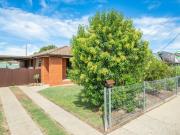 Ideal BV Home for First Homeowners or Investors!