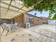 Ideal Family Living in a Spacious 5 Bedroom Home