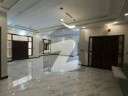 Ideal Flat In Karachi Available For Rs. 45000