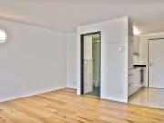 Ideal for singles compact, central and quiet!