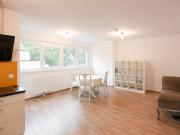 Ideal fuer Single oder Paar. Moderne Wohnung mit Balkon...