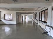 Ideal für Anleger und Firmen! Es gibt ein Gewerbeobjekt...