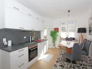 Ideal für Business WG, Expatriates! Möblierte 2,5 Zimmer... Ideal für Business WG, Expatriates! Möblierte 2,5 Zimmer...