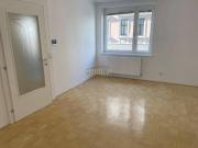 Ideal gelegen, sofort bezugsbereit mit niedrigen...