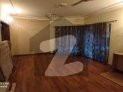 Ideal house for residence or salient office