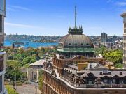 Ideal inner city lifestyle with scenic water views |...