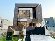 Ideal Location 5 Marla House For Sale In DHA Lahore