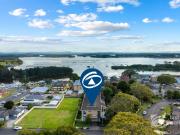 Ideal Location, Easy Living: Modern Two Bedroom Unit